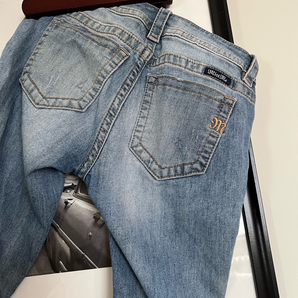 Miss Me Skinny Jeans. Size 26